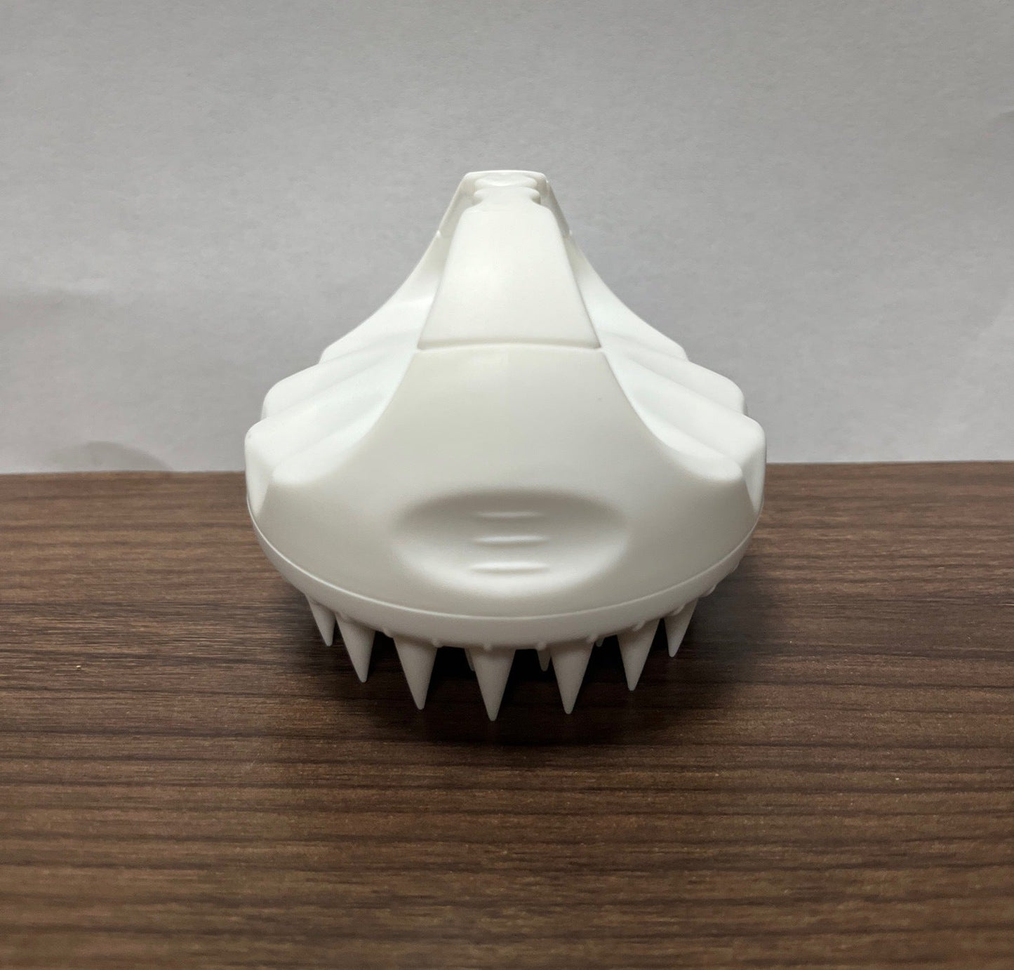 A shampoo brush massage brush