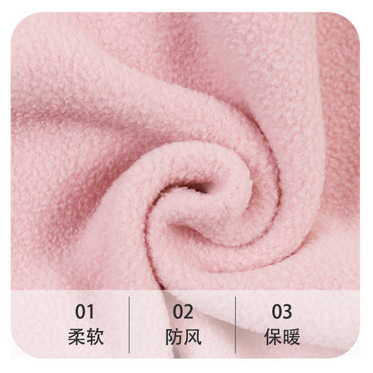 A Children's fleece-lined warm sportswear set