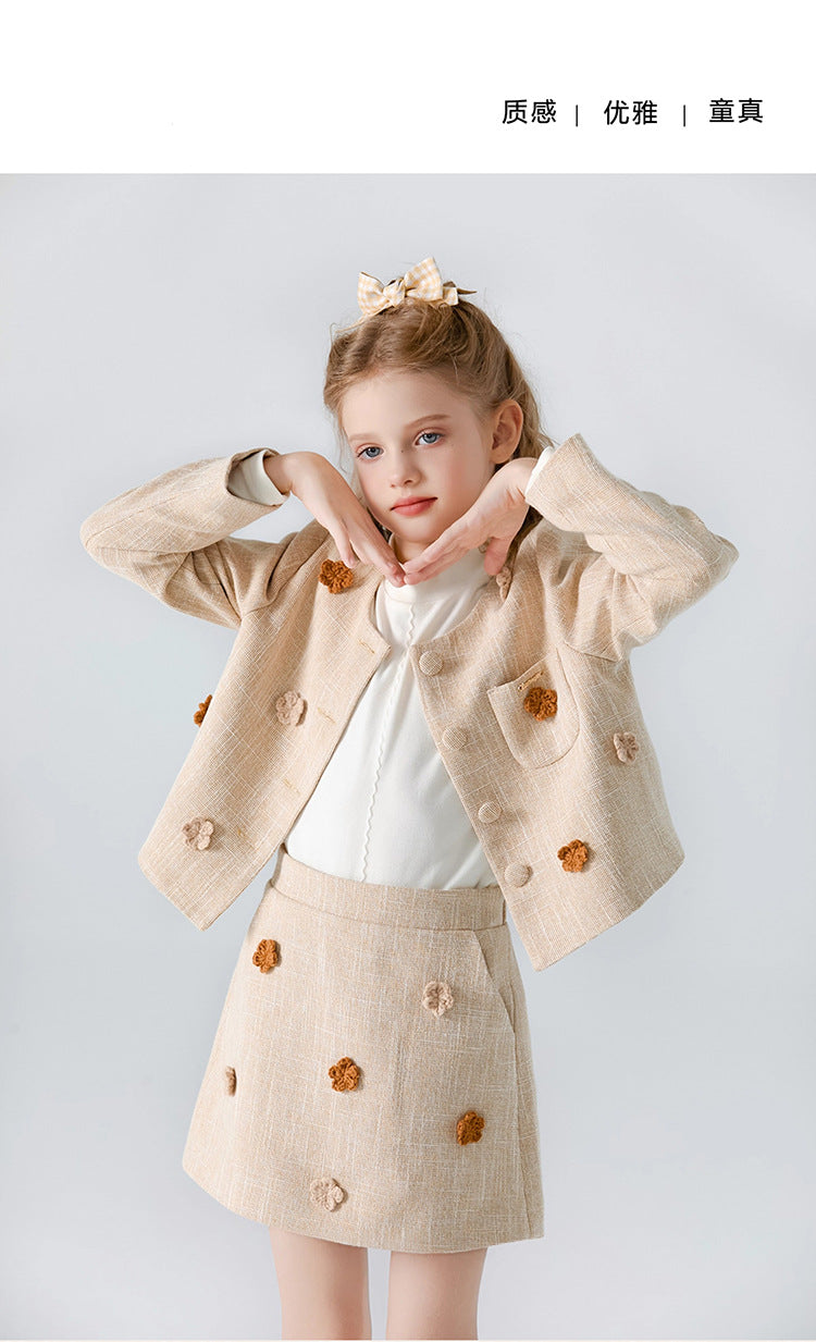 A Children's and teenagers' suit