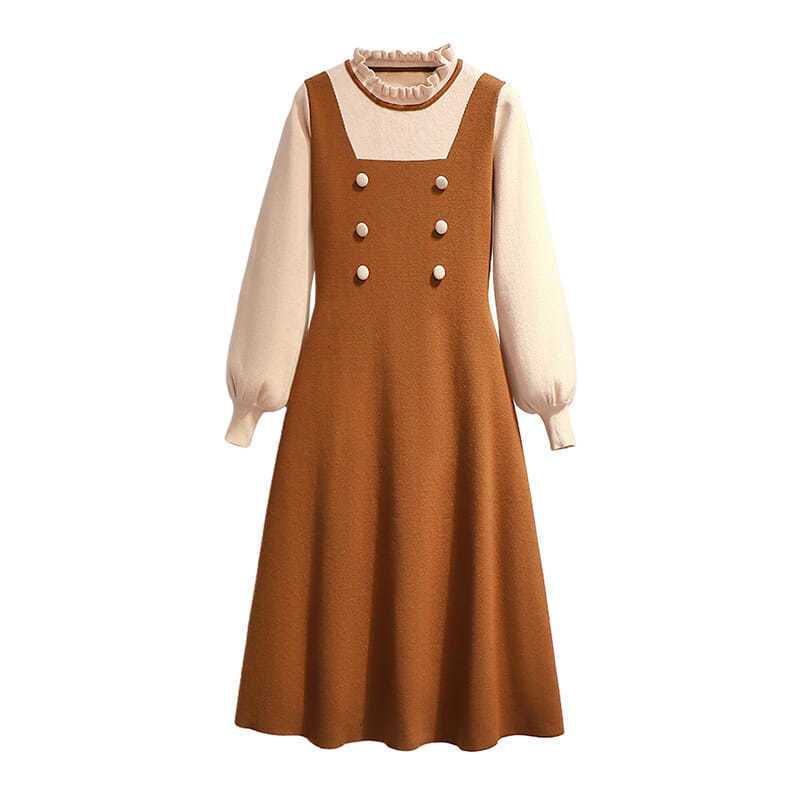 P long-sleeved knitted dress