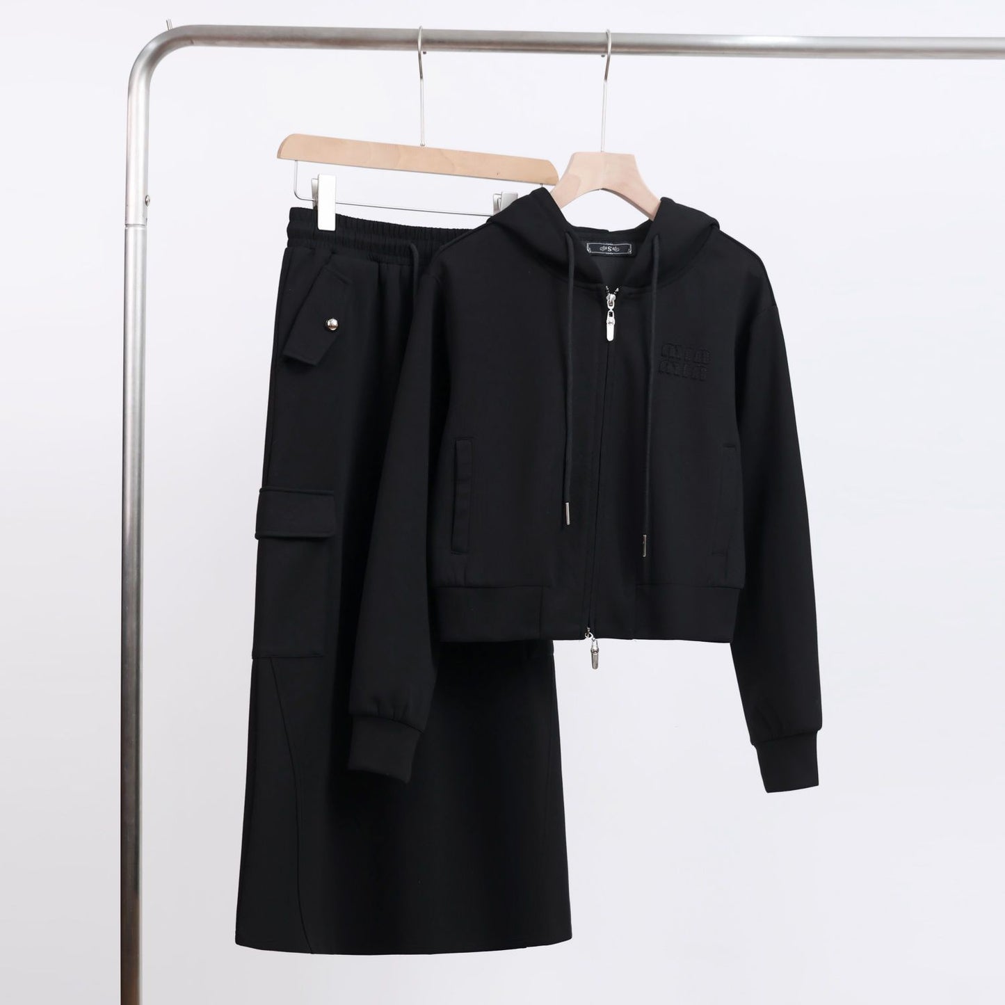 P sweater skirt two-piece set