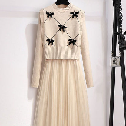 P two-piece knitted dress