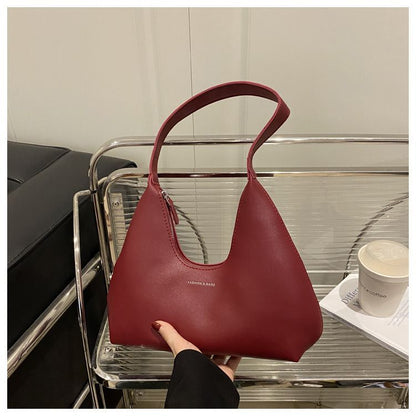 A Korean niche design versatile bag