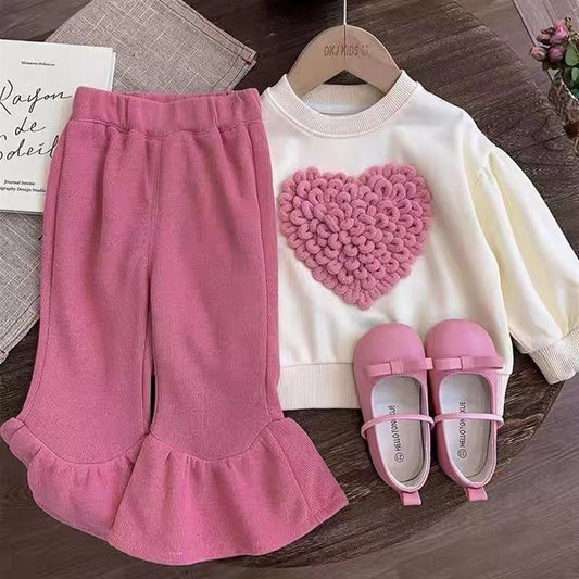 A Korean version of children's clothing, foreign style sweater set, autumn new girls' love jumper, top, horn pants two-piece set