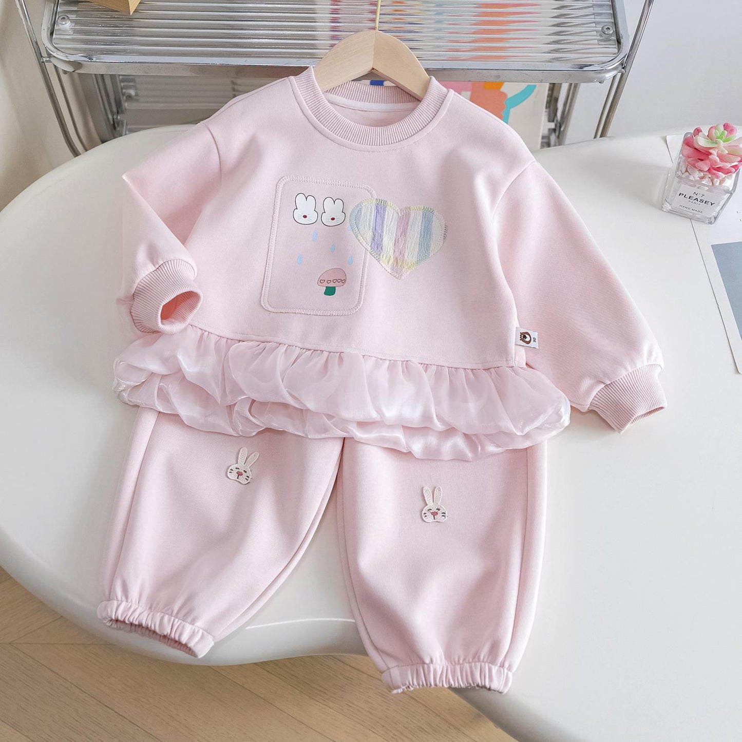 P Girls Casual Suit Children's Spring and Autumn Clothing New Sweet Foreign Style Fashion Sweater Sweatpants Two-piece Set Little Girl Tide