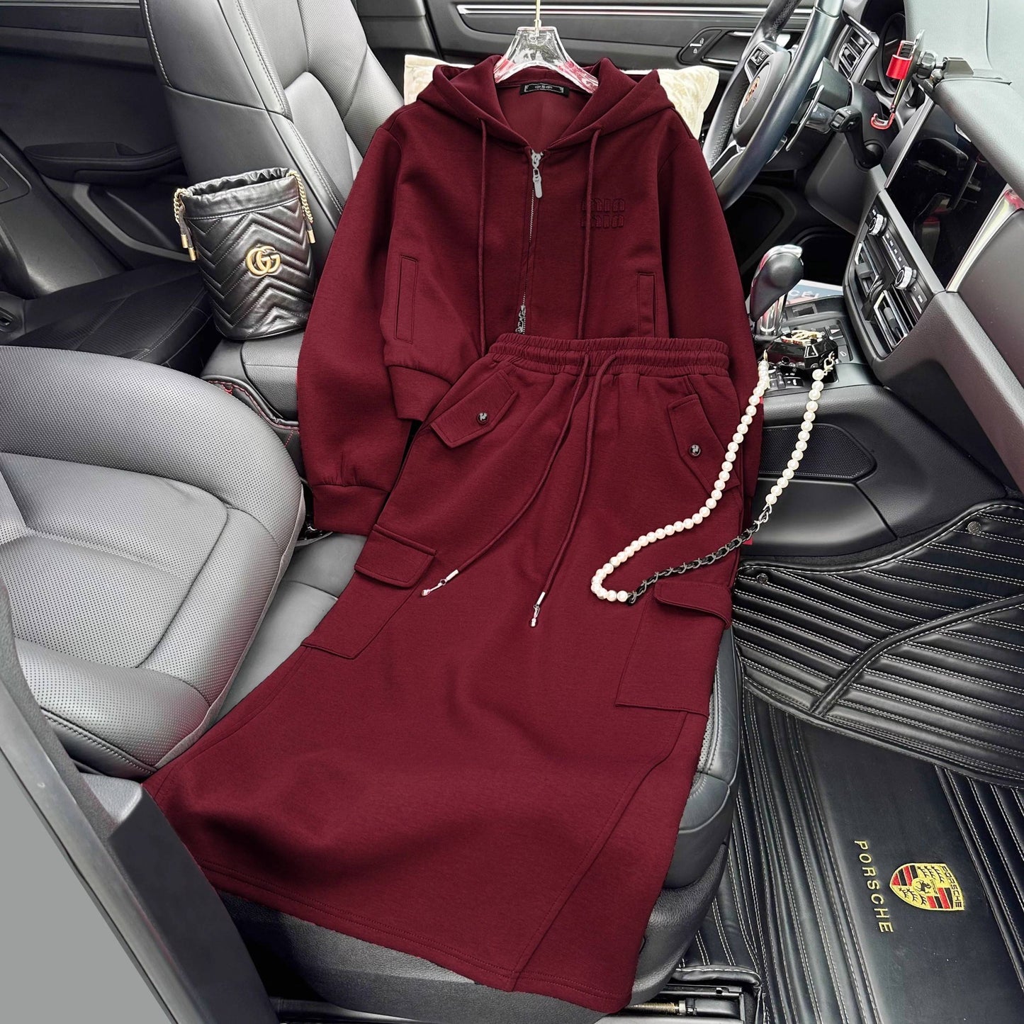 P sweater skirt two-piece set