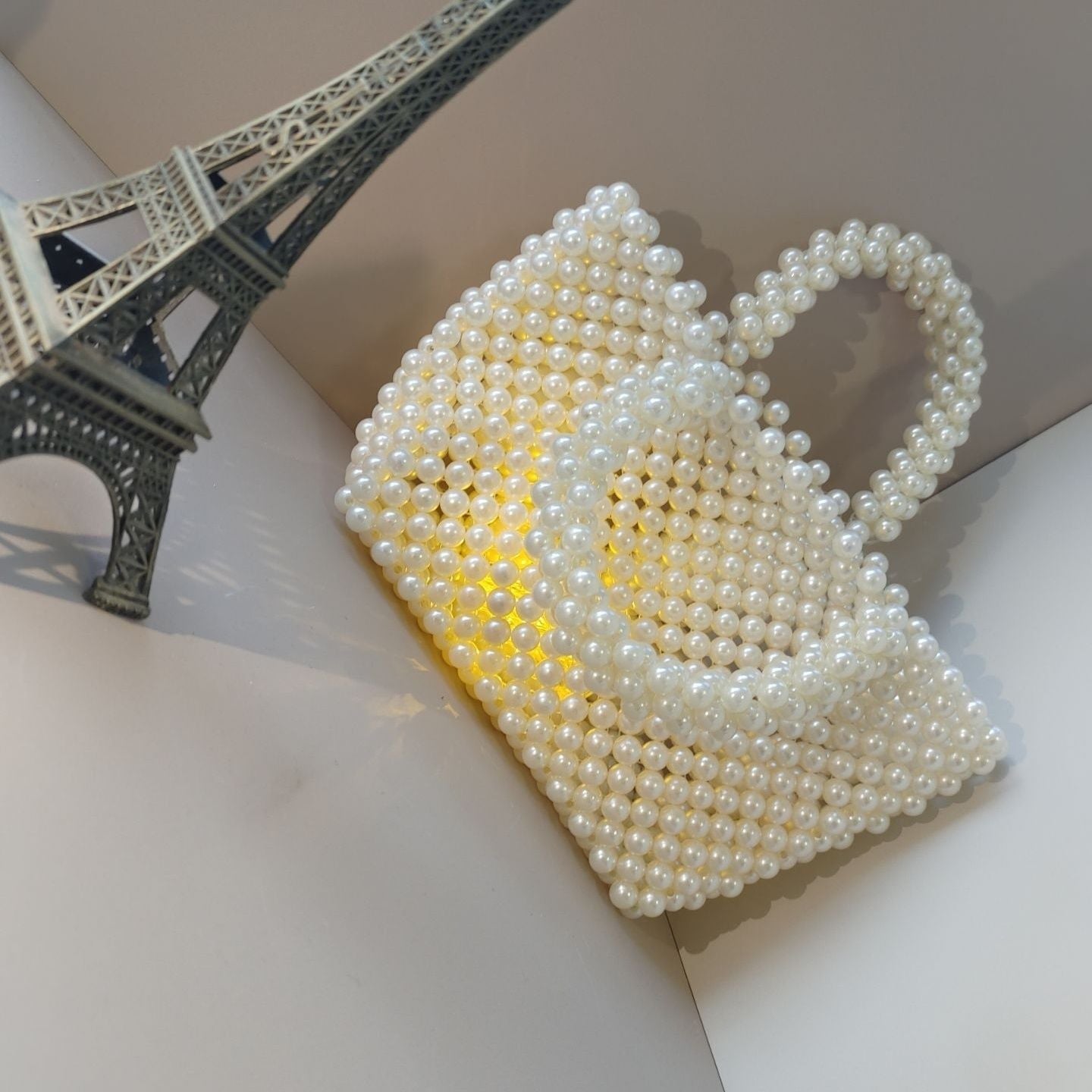 A handmade finished bag beaded new fashion shoulder woven pearl foreign style wedding pearl bag princess