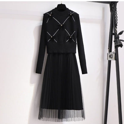 P two-piece knitted dress