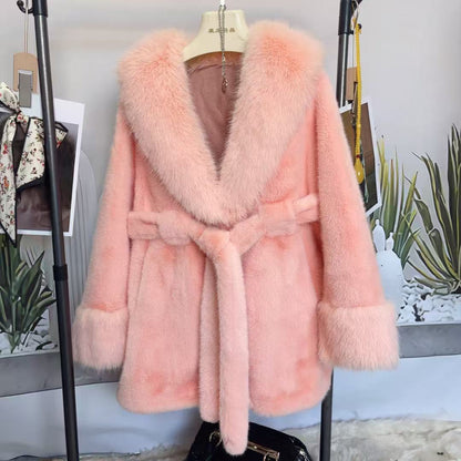 A  imitation fox fur plush coat high fashion version