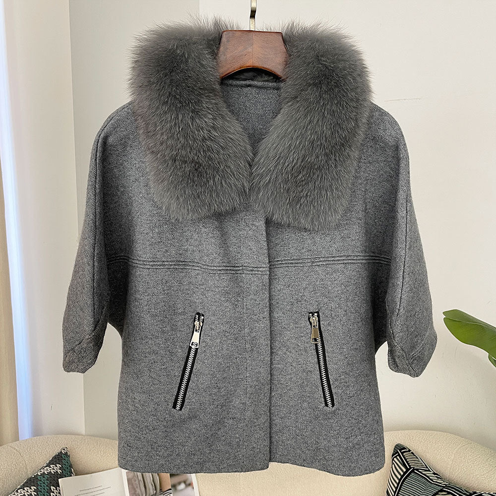 A autumn and winter new women's short knitted sweater real fox fur collar fashion bat sleeve cardigan jacket Korean version loose