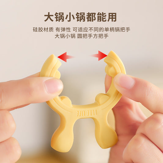 A Silicone Pot Spoon Shovel Shelf