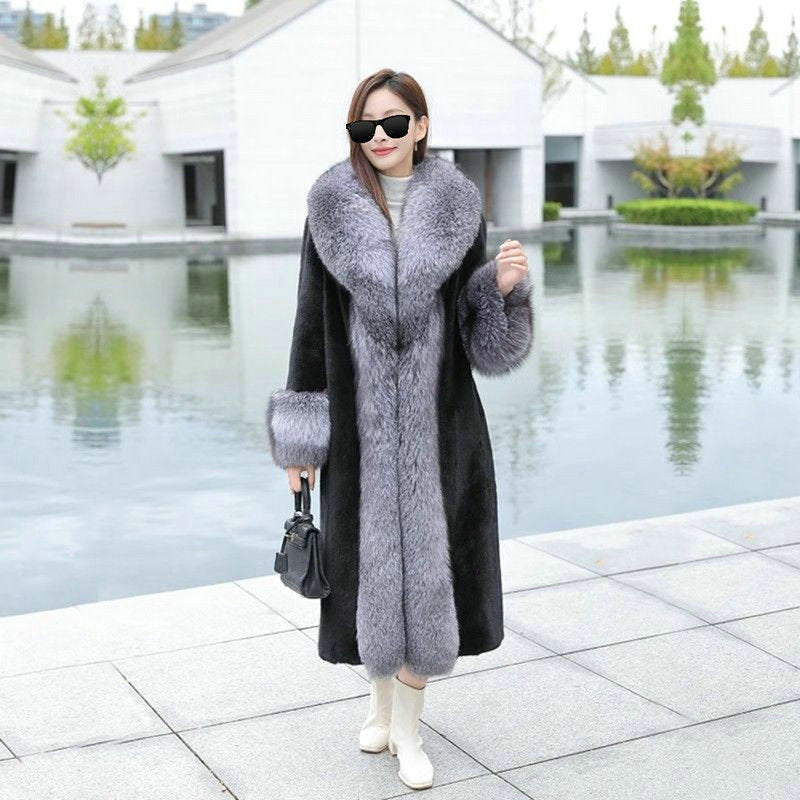 A long thermal jacket