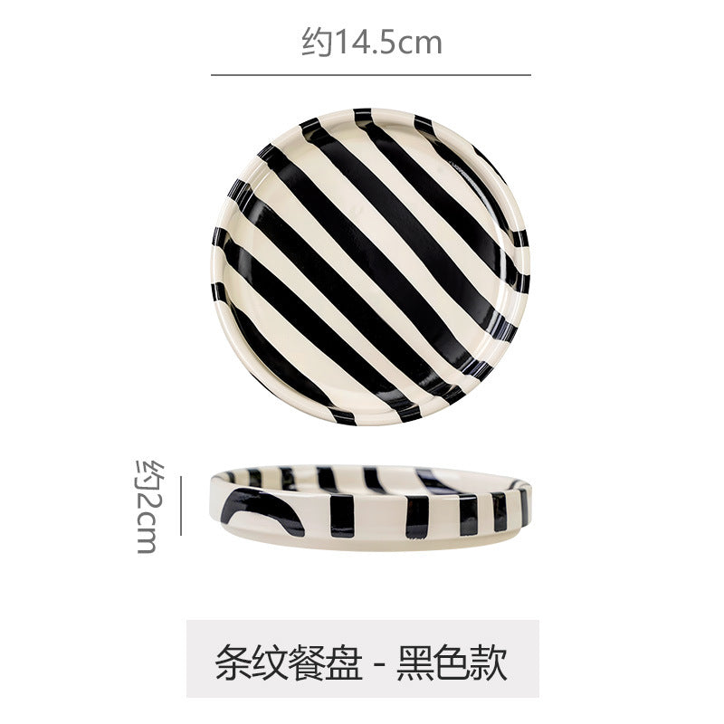 A ceramic disc stripes