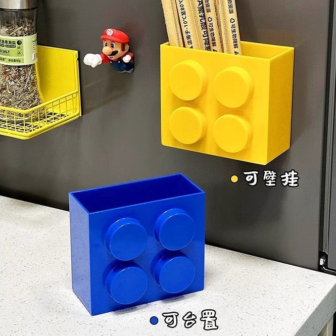 A refrigerator magnetic rack