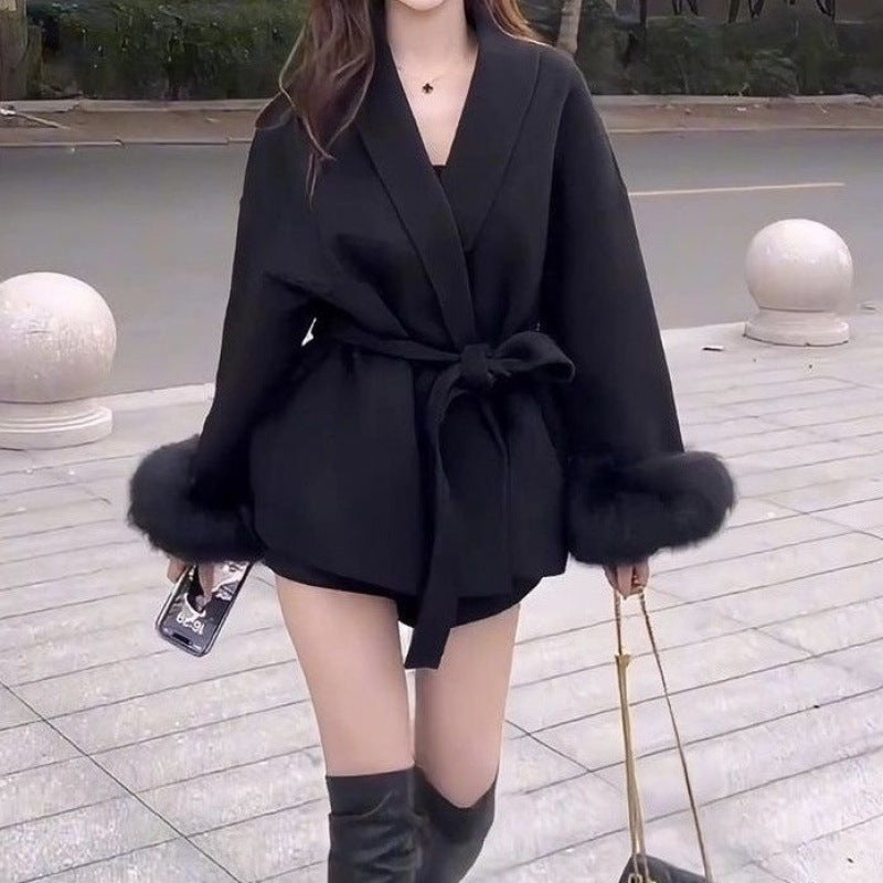 A strap, hairy sleeves, thin Hepburn woolen coat, women's autumn and winter woolen temperament, new product sense, thin coat, slim fit