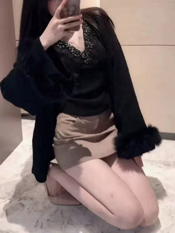 A Diamond V-Neck Sling Knitted Set