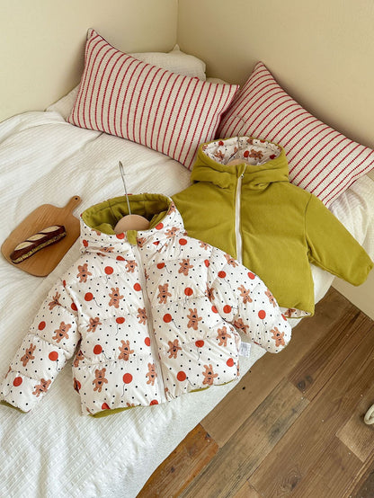 A Children's reversible warm jacket
