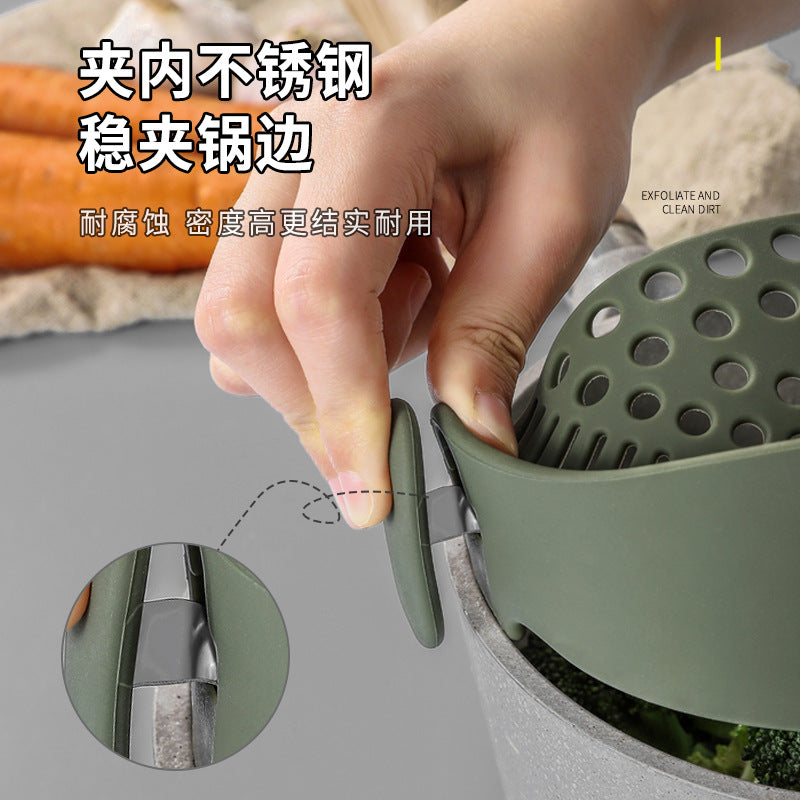 A silicone drain filter baffle