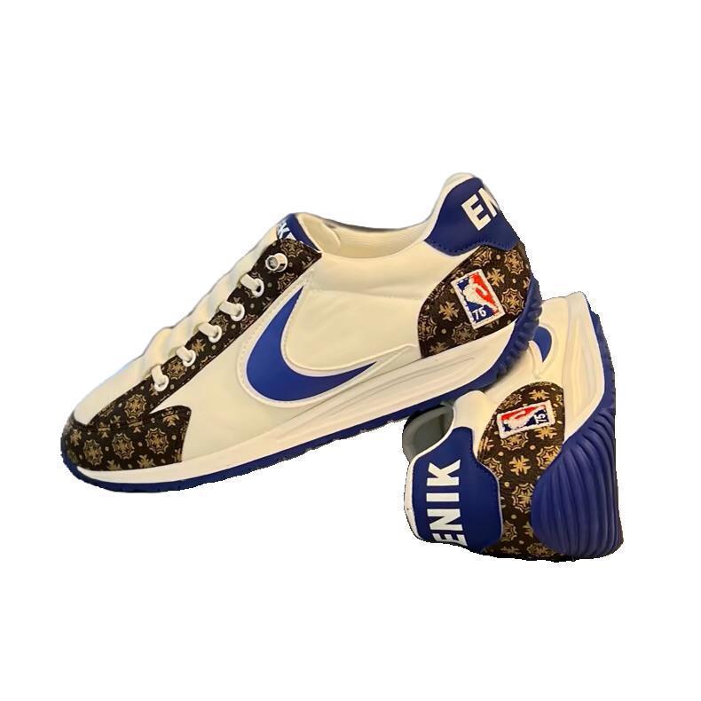 A spring and summer new Korean version of versatile casual Forrest Gump shoes popular one-pedal soft-soled lightweight sports shoes