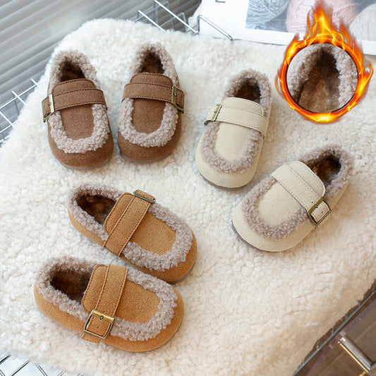 A Children's shoes flats