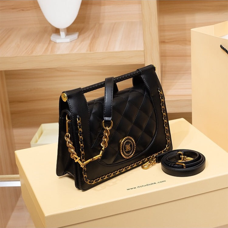 A  shoulder messenger bag