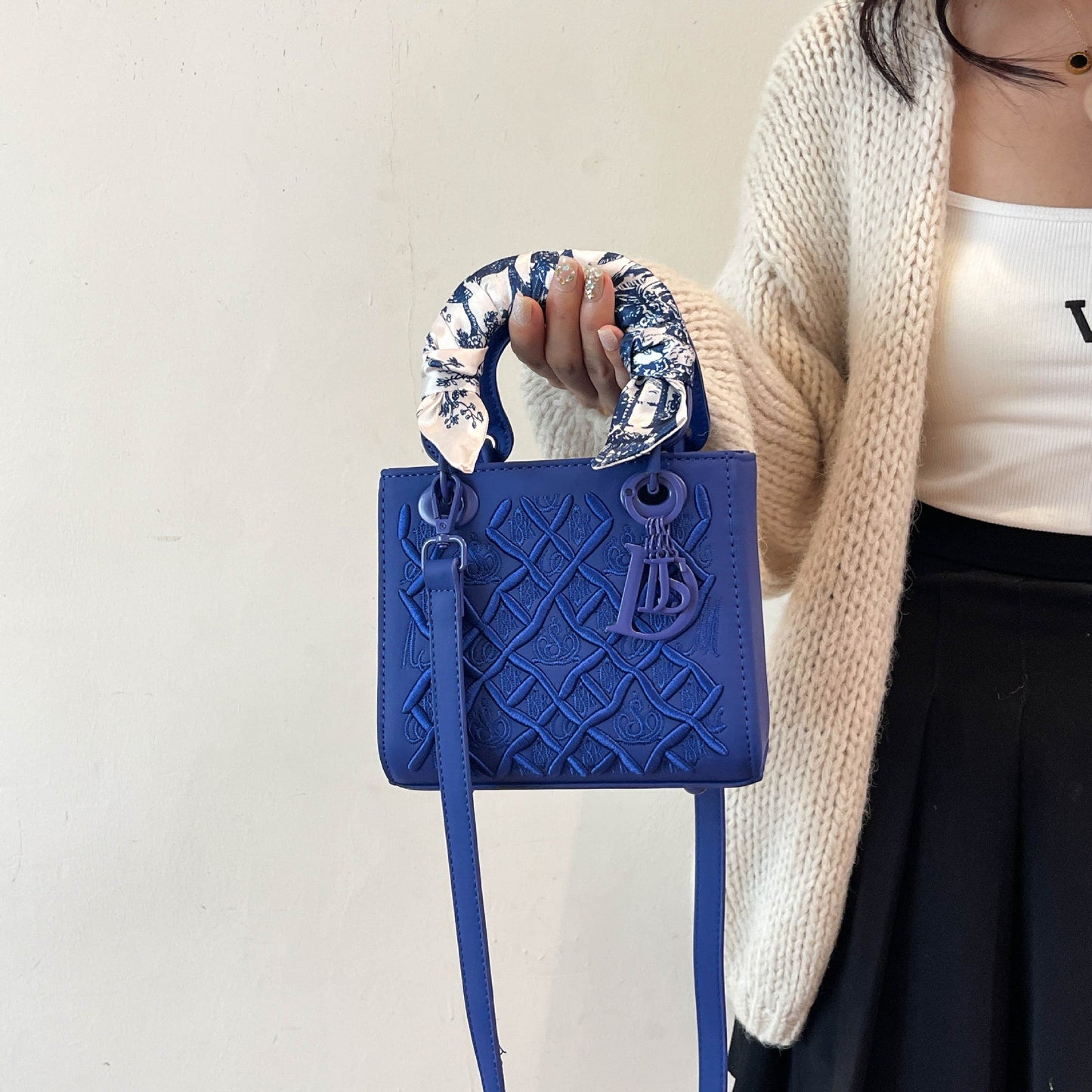 A  bag with embroidery pattern