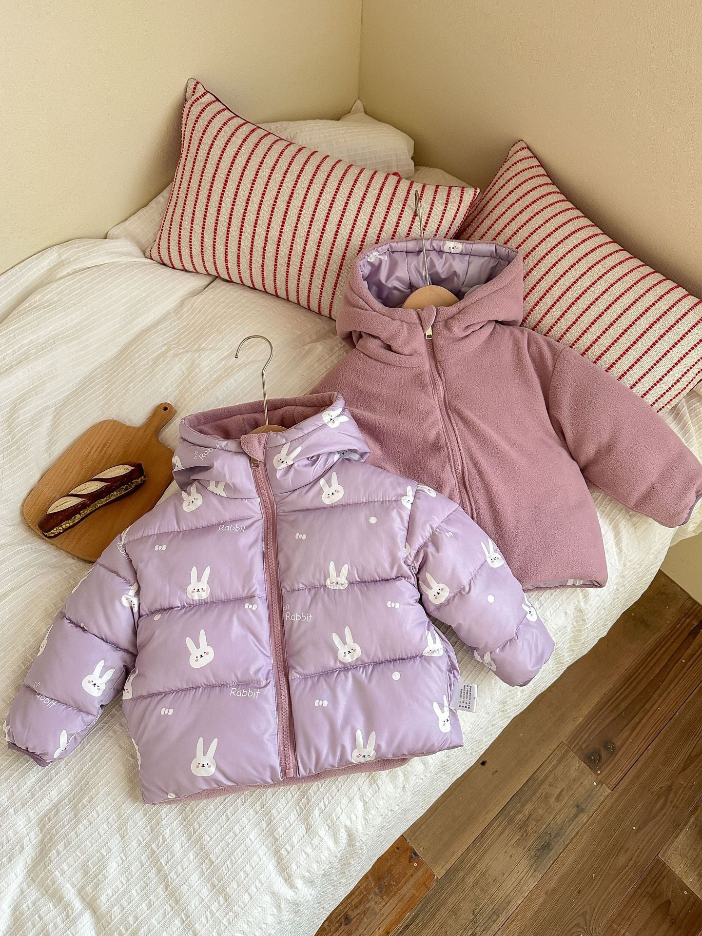 A Children's reversible warm jacket