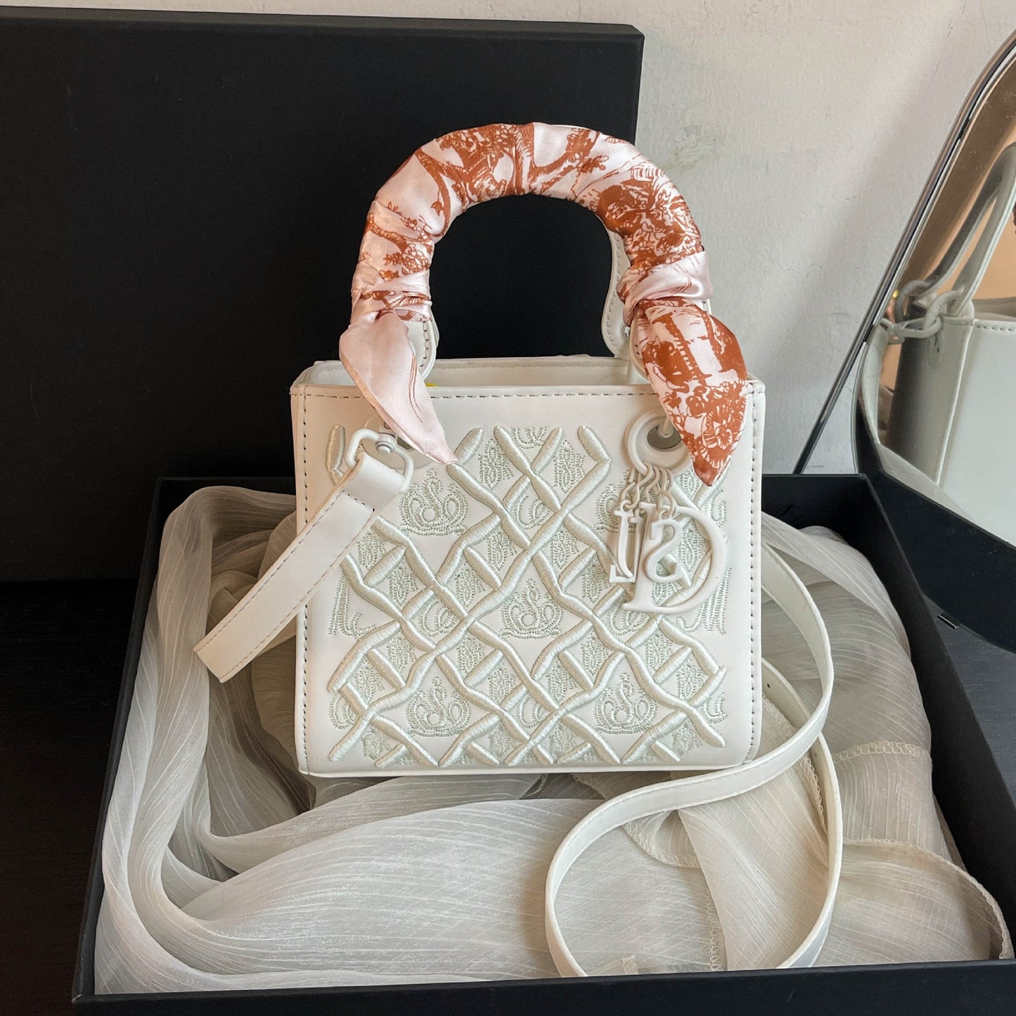 A  bag with embroidery pattern