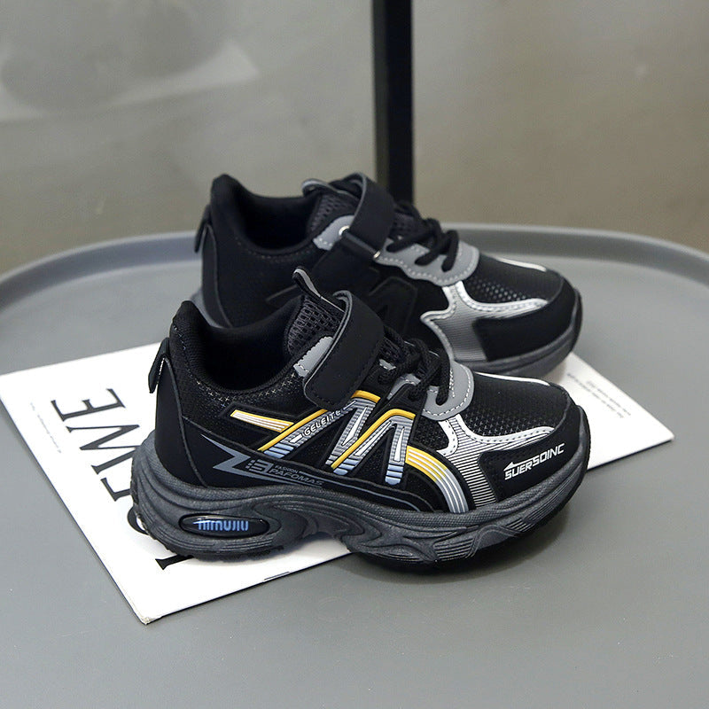 A children's sports shoes