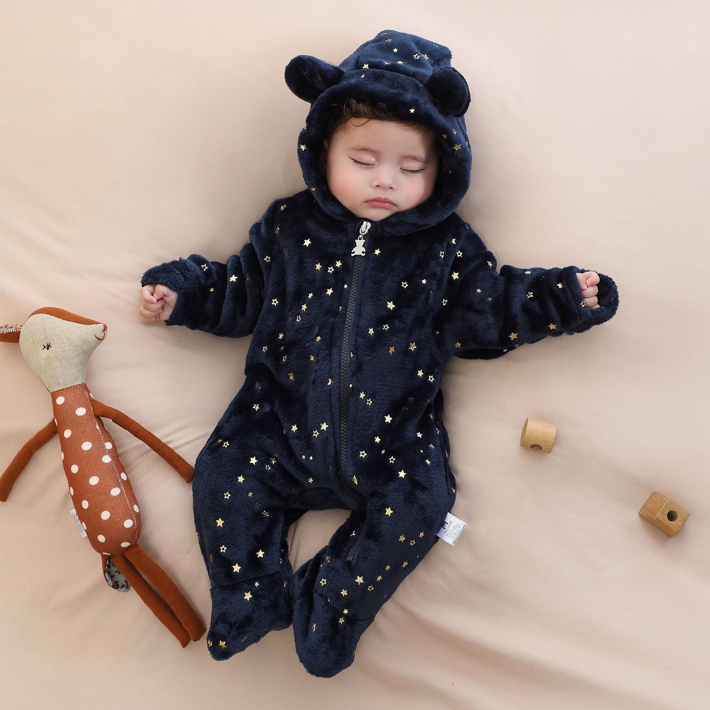 A baby onesie velvet spring and autumn clothes going out clothes baby autumn and winter foot-wrapped Romper climbing clothes