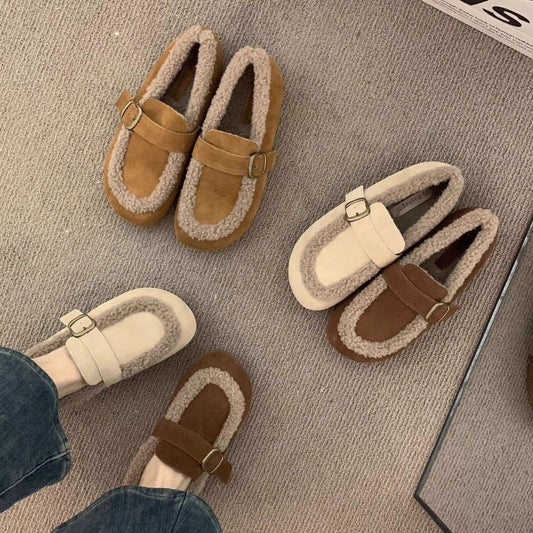 A women's flat shoes