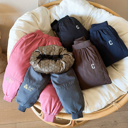 A Children's thermal pants