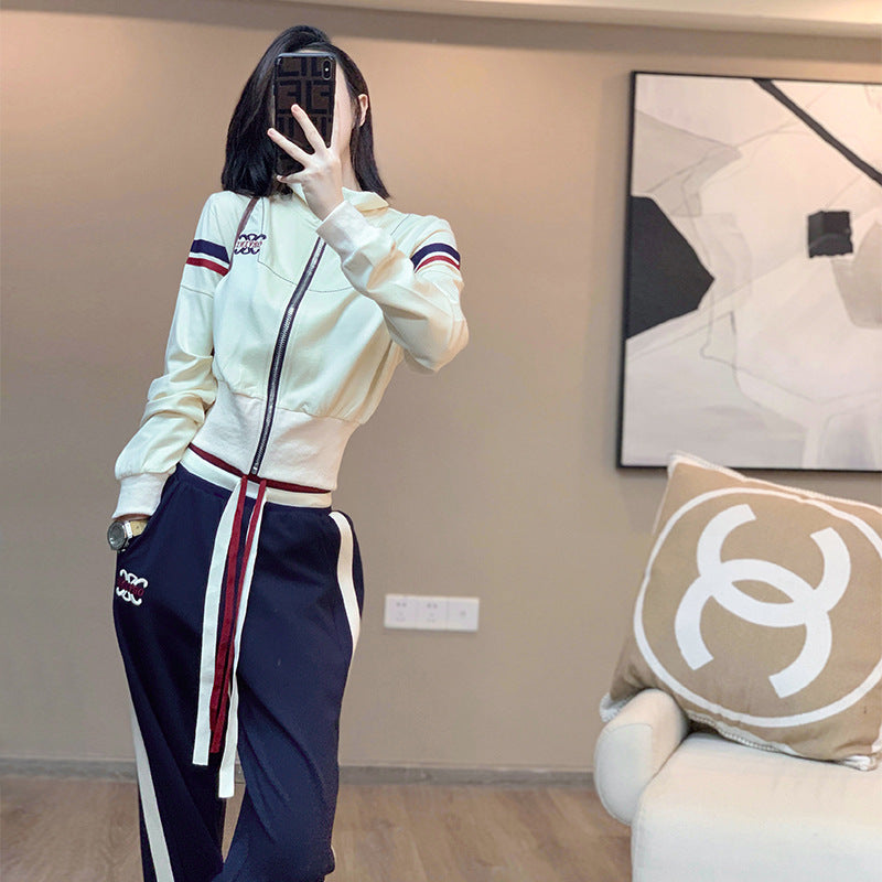 A lady fleece thickened two-piece set