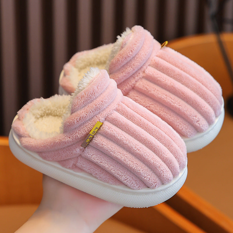 A children's thermal slippers