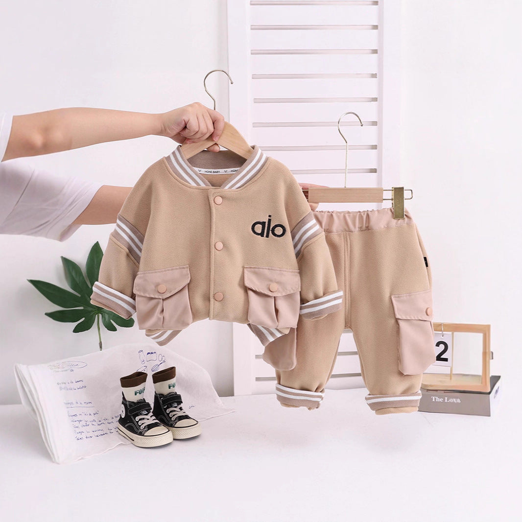 A children's fleece set