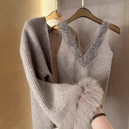 A Diamond V-Neck Sling Knitted Set