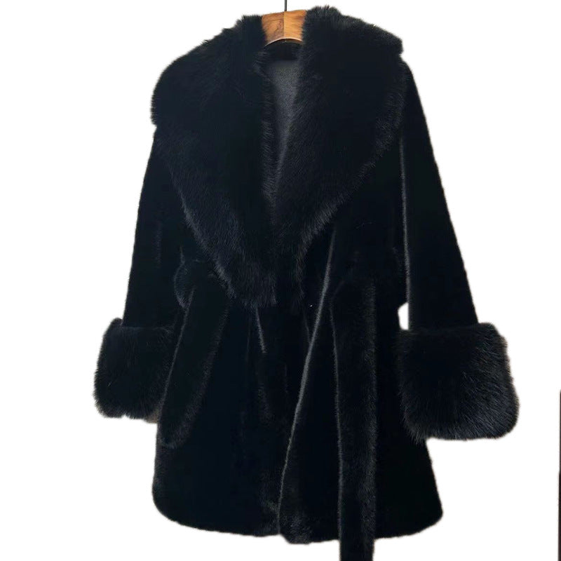 A  imitation fox fur plush coat high fashion version