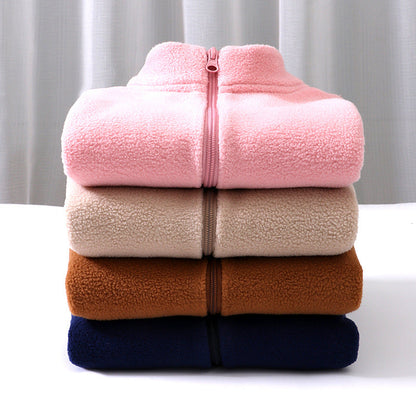 A Children's fleece warm vest