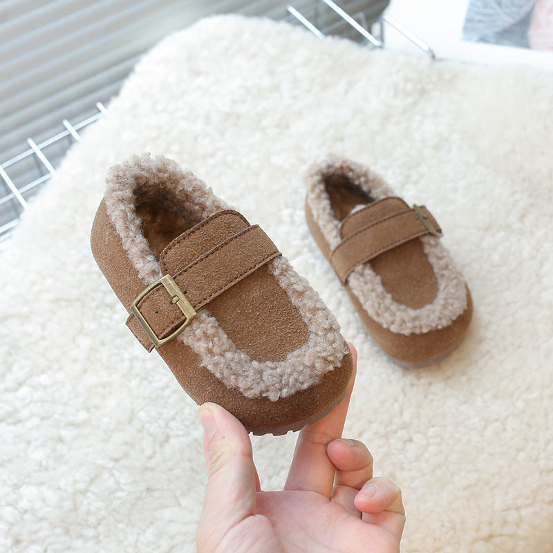 A Children's shoes flats