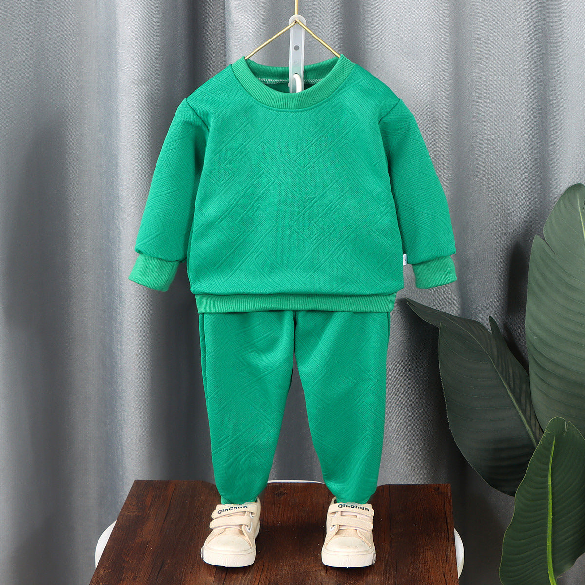 A Children's two-piece sweatshirt set