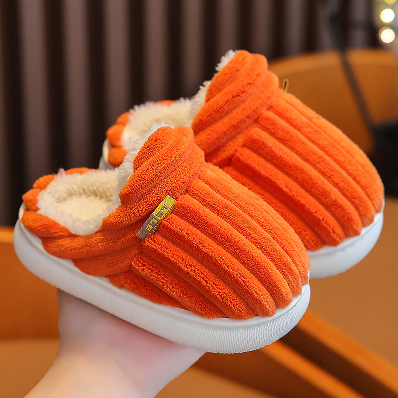 A children's thermal slippers