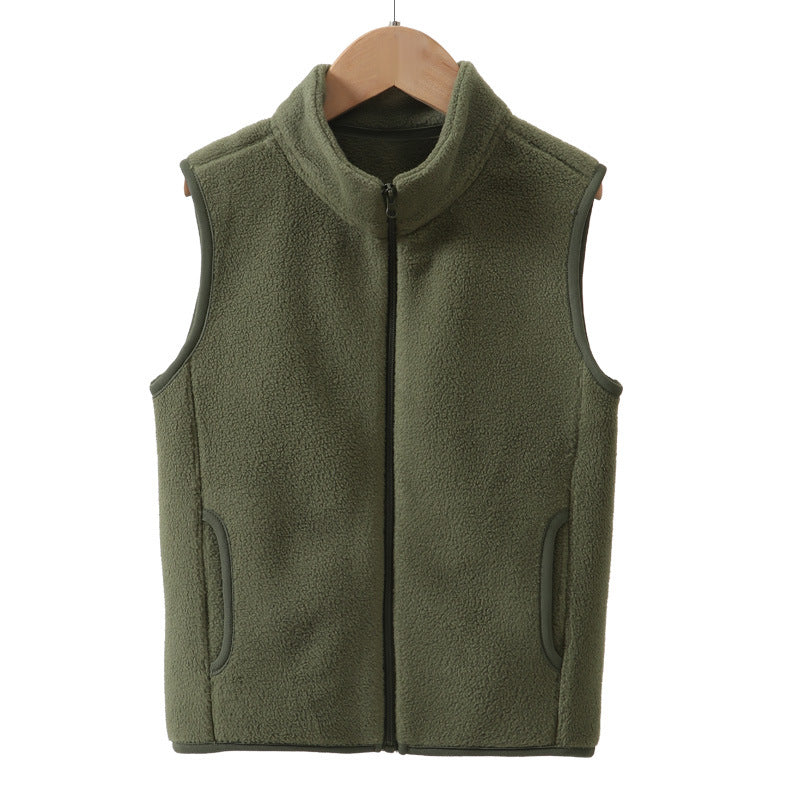 A Children's fleece warm vest