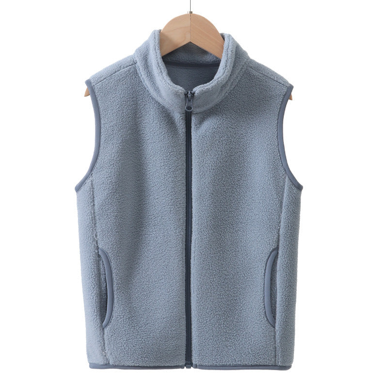 A Children's fleece warm vest