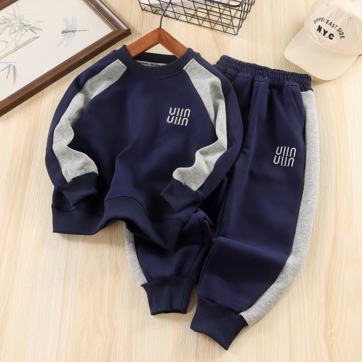 A Children's two-piece sweatshirt set