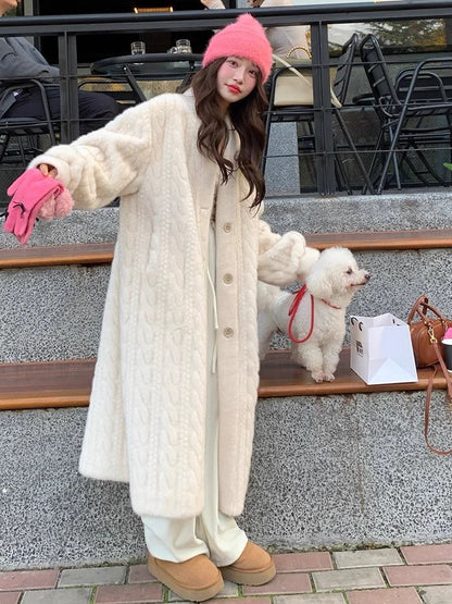 A Eco-friendly fur jacket women's new furry twist mink fleece over the knee loose winter cardigan coat