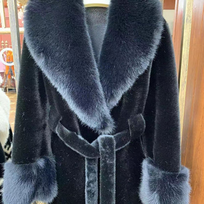 A  imitation fox fur plush coat high fashion version