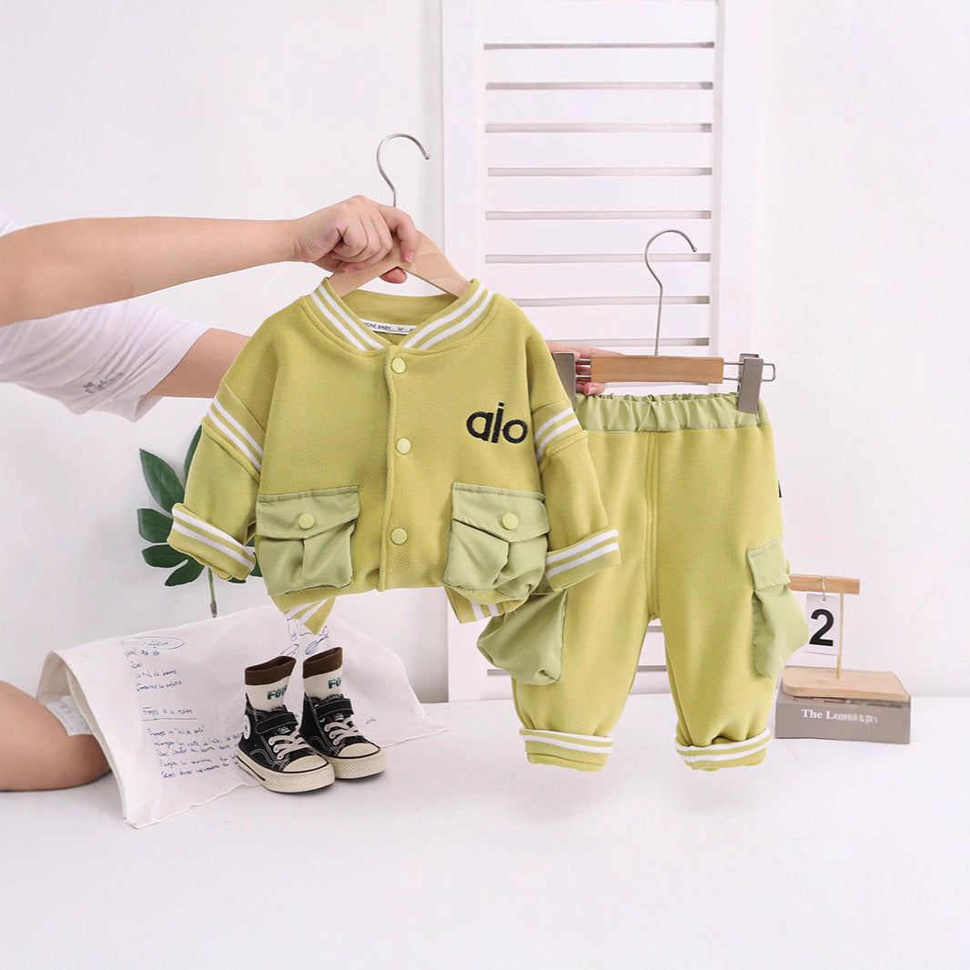 A children's fleece set