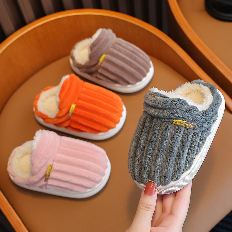 A children's thermal slippers