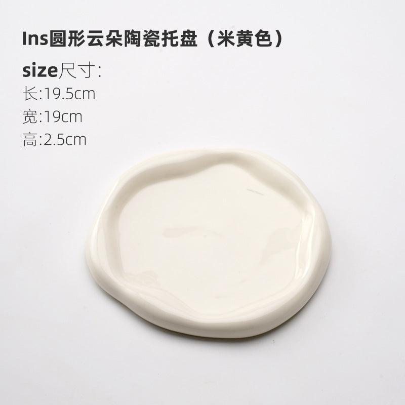 A ceramic tray ornament