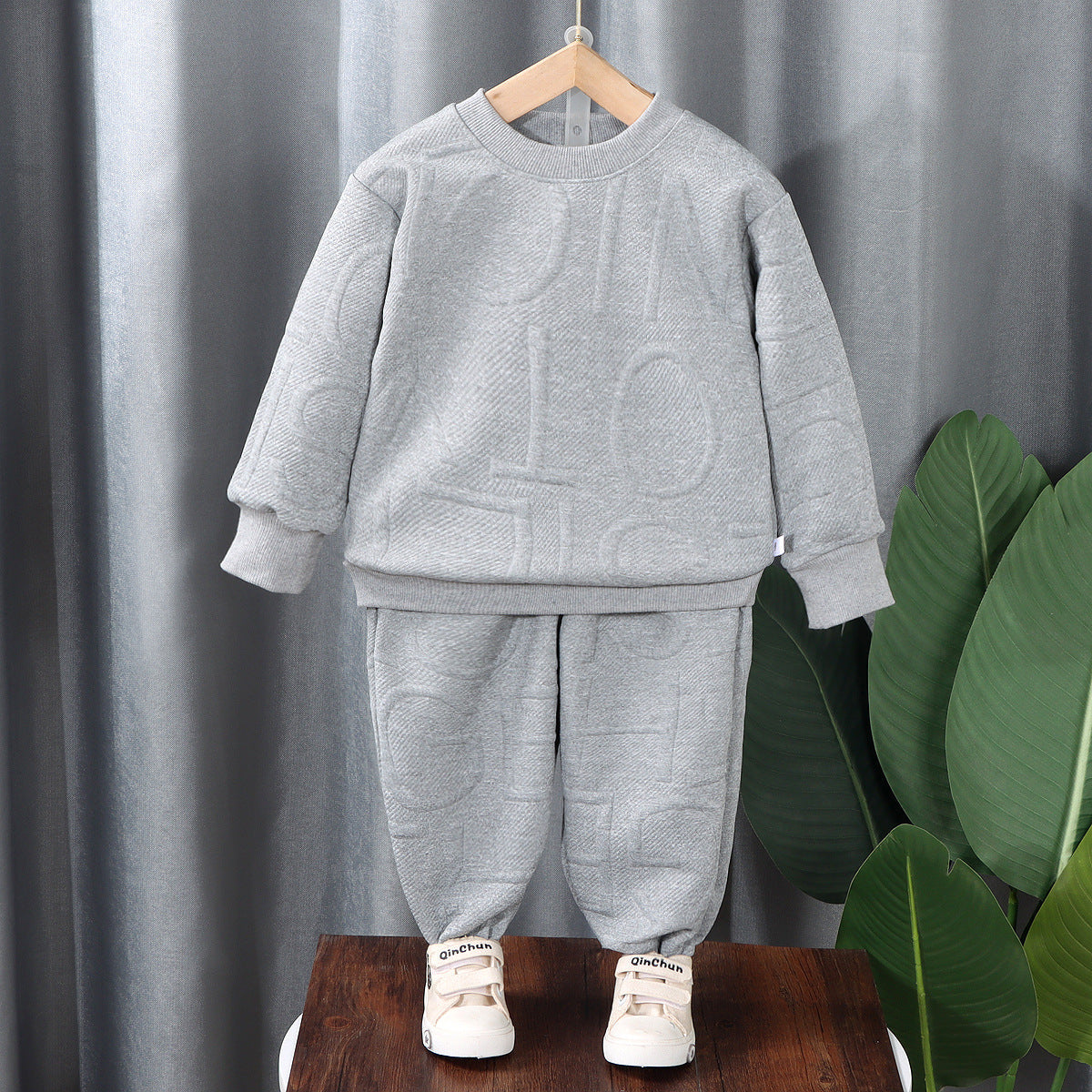 A Children's two-piece sweatshirt set